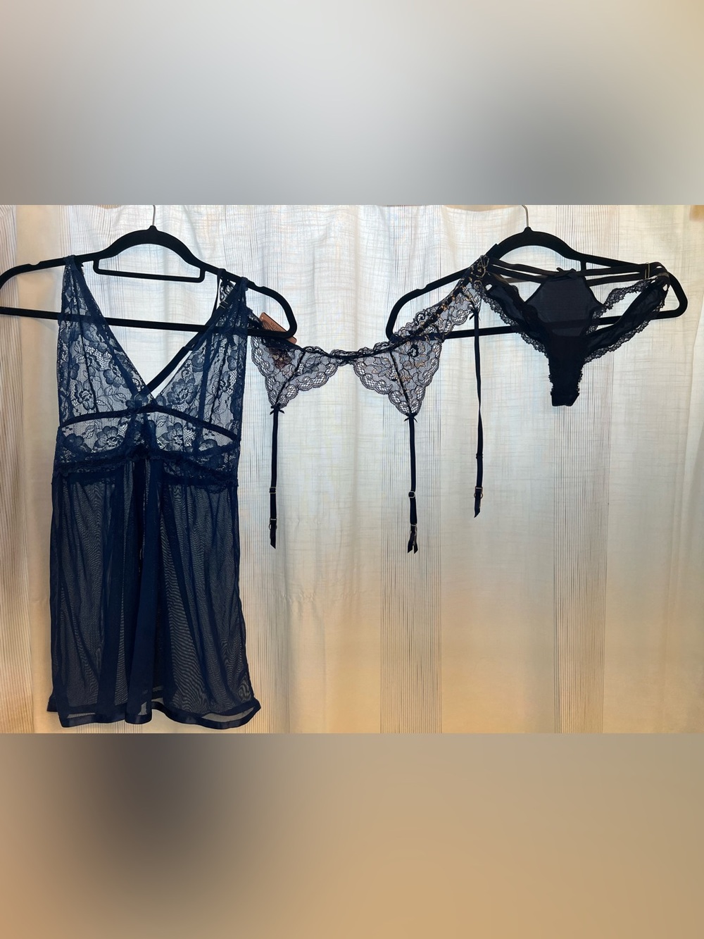 NWT Victoria’s Secret Navy Lingerie Bundle! *to buy any piece comment <3*